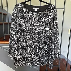 LIZ CLAIBORNE black and white lined blouse size large